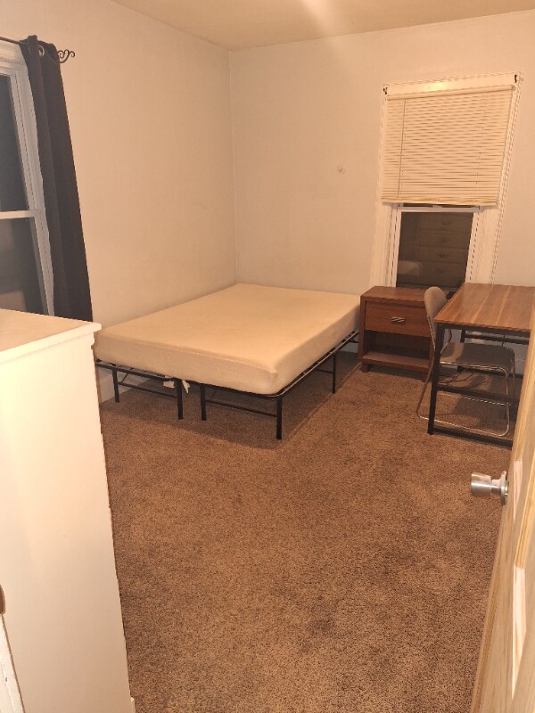 Building Photo - 10 Euclid Ave