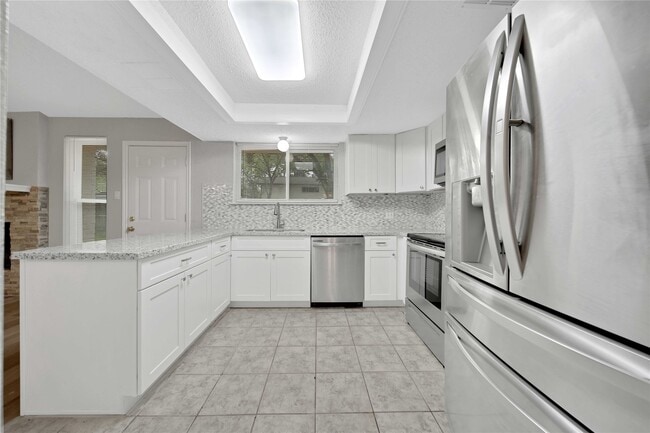 Building Photo - 21311 Park Rock Ln