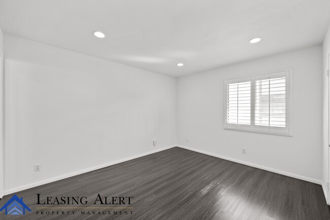 Building Photo - 18144 American Beauty Dr