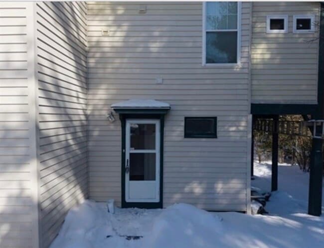 Building Photo - 260 Brookline St