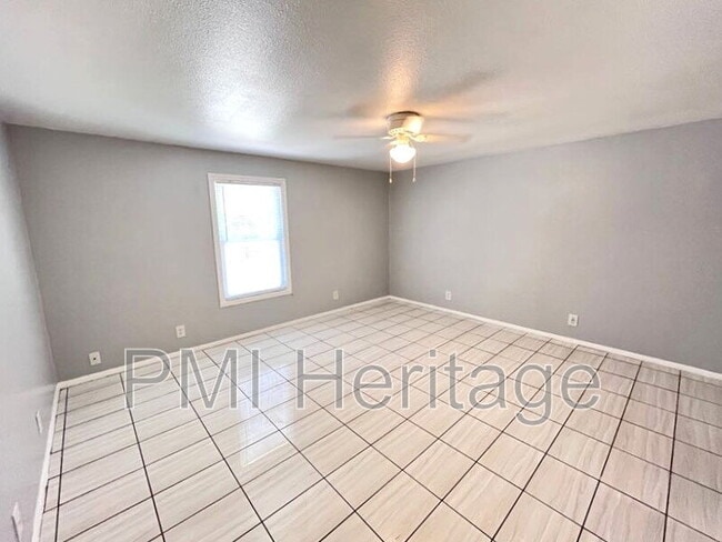 Building Photo - 12651 Scenic Dr