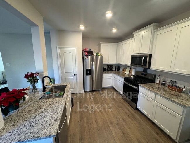 Building Photo - 1210 Bullock Dr