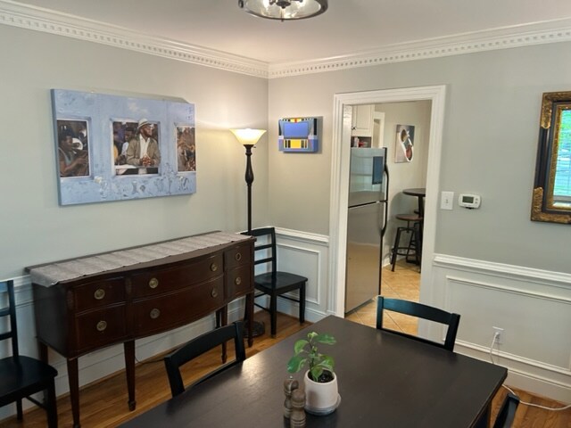 Building Photo - 5400 Dorchester Rd