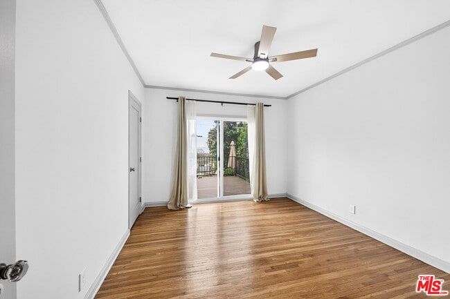 Building Photo - 1050 S Hayworth Ave