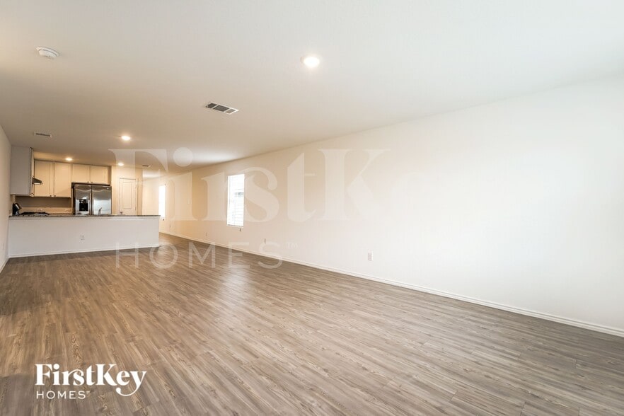 Building Photo - 14810 Dillard Ml