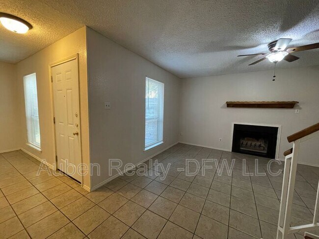 Building Photo - 5516 Lewis Ct