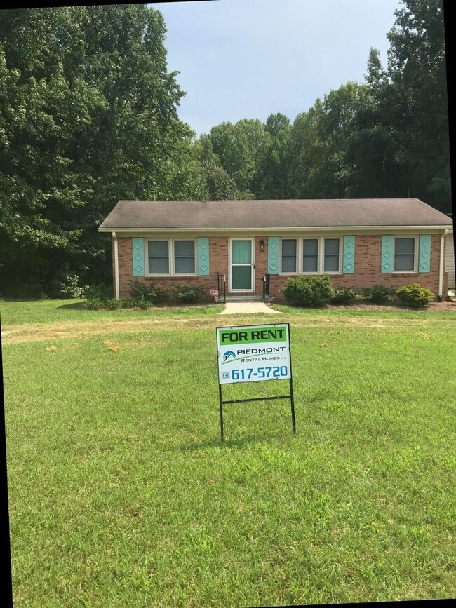 Building Photo - 8595 Benbow-Merrill Rd
