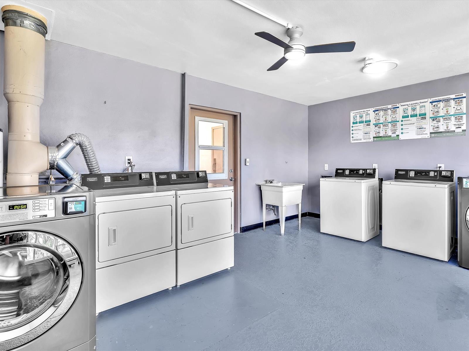 Building Photo - 3020 NE 16th Ave