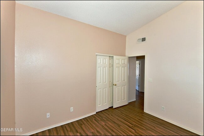 Building Photo - 4100 Tierra Venado Dr