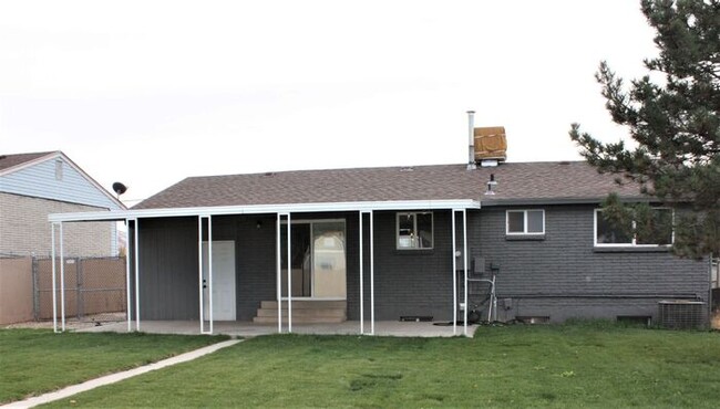 Building Photo - 845 E 10600 S
