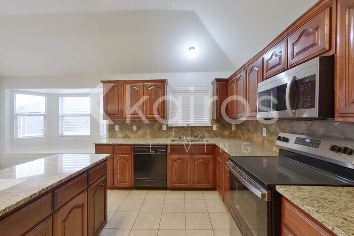 Building Photo - 2421 NW 158th St