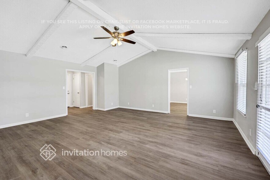 Building Photo - 112 Lake Terrace Cir