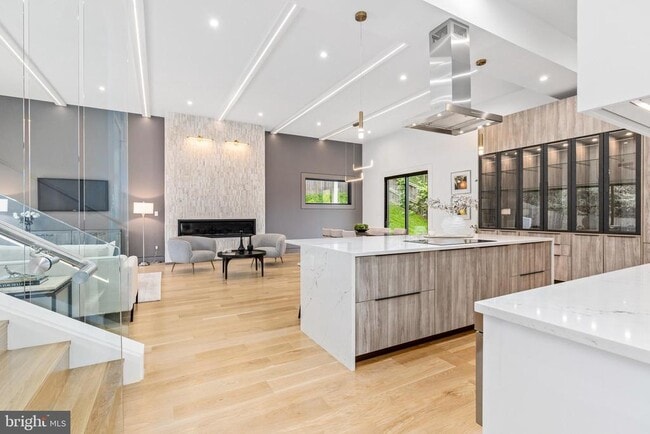 Building Photo - 3554 Military Rd