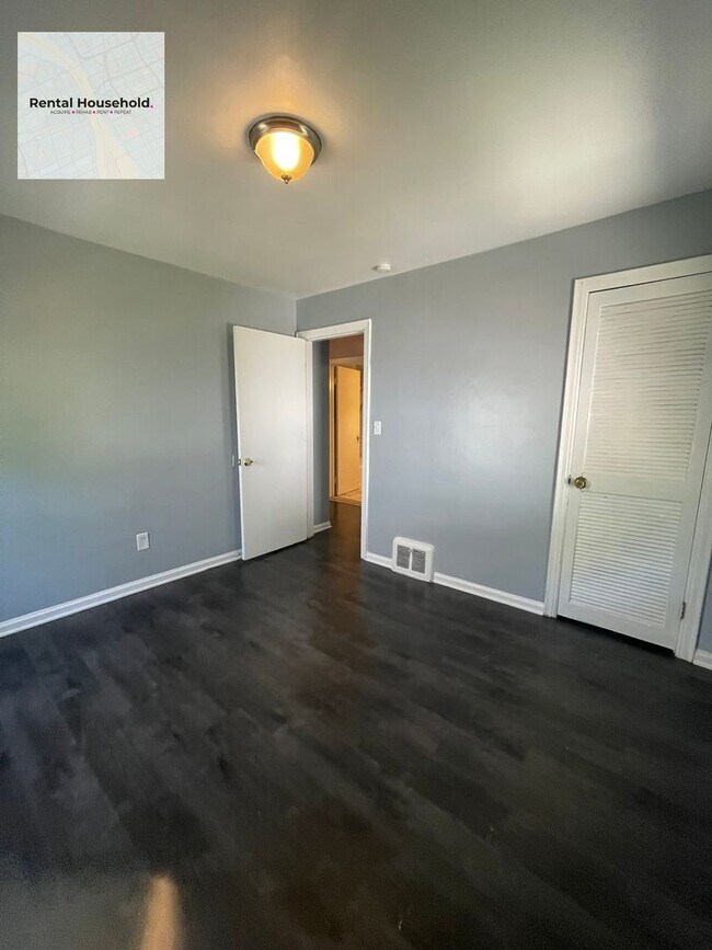 Building Photo - Cozy 3-Bedroom Bungalow for Rent: A Perfect Place to Call Home (SECTION 8-Preferred)