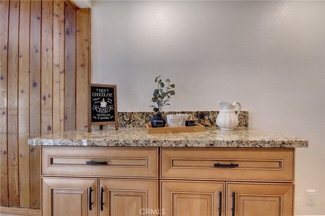 Building Photo - 430 E Country Club Blvd