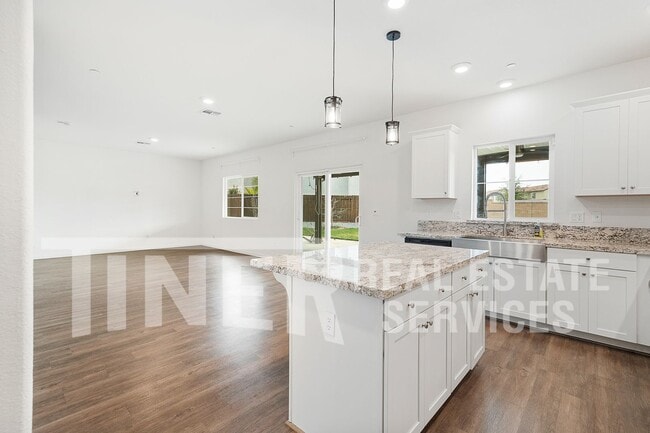 Building Photo - 7049 Star Trail Wy