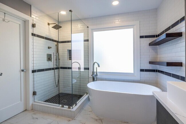 Building Photo - 1759 Regency Park Walk