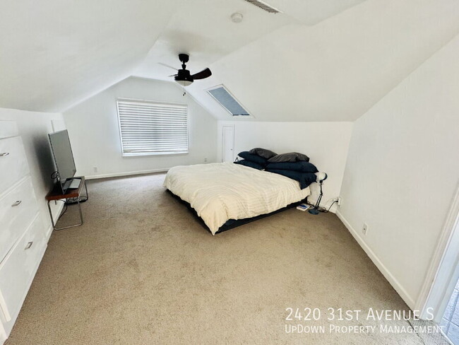 Building Photo - 2420 S 31st Ave