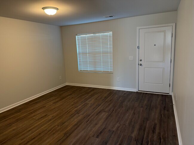 Building Photo - 212 Windfall Rd