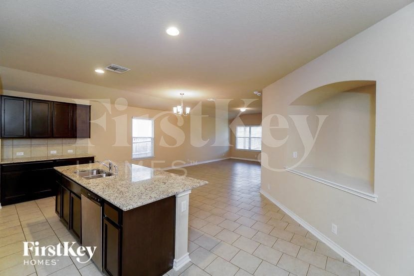 Building Photo - 12341 Erstein Vly