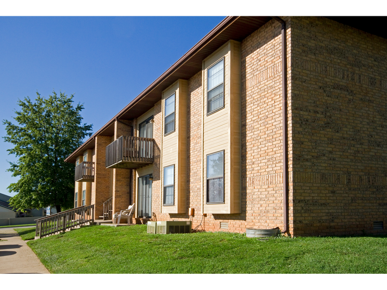 Catalpa East - 3515 E Lombard St Springfield MO 65809 | Apartment Finder