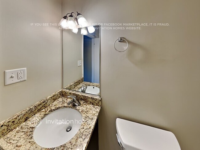 Building Photo - 15416 Ridgeland Ave