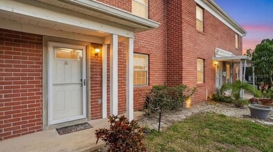 Building Photo - 8511 12th Way N