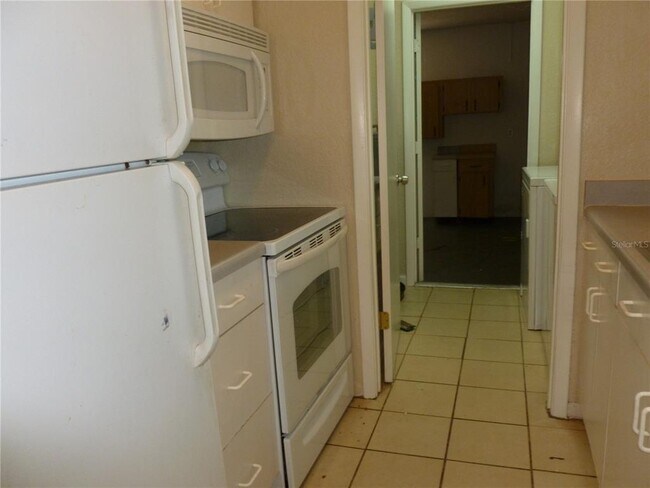 Building Photo - 5330 Springwood Rd