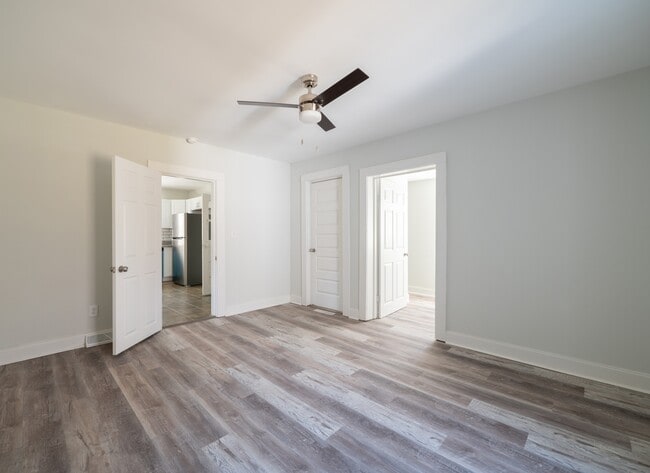 Building Photo - 1437 Briarcliff Dr