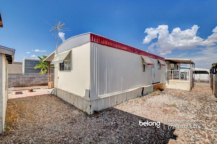 Building Photo - 3481 Cape Cod Dr