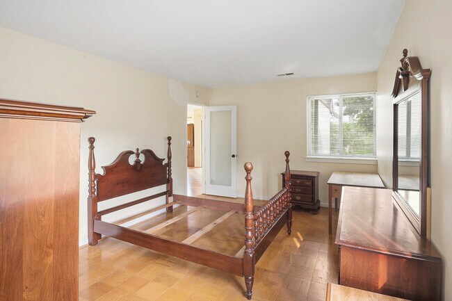 Building Photo - 5019 Green Mountain Cir