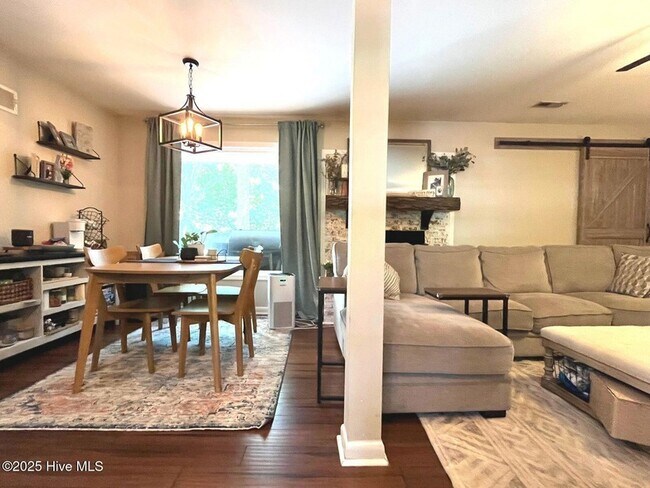 Building Photo - 375 Midland Rd