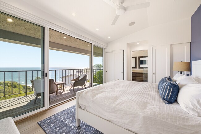 Building Photo - 6817 Seawatch Ln