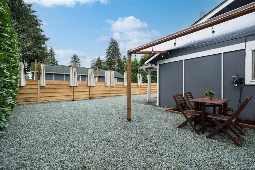 Building Photo - 210 SW 104th St