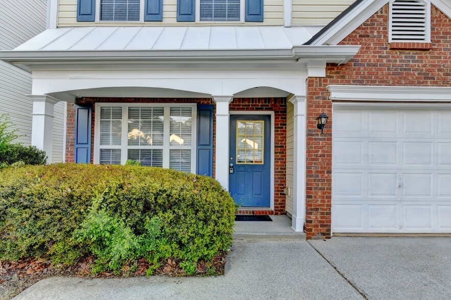 Building Photo - 3415 Oxwell Dr