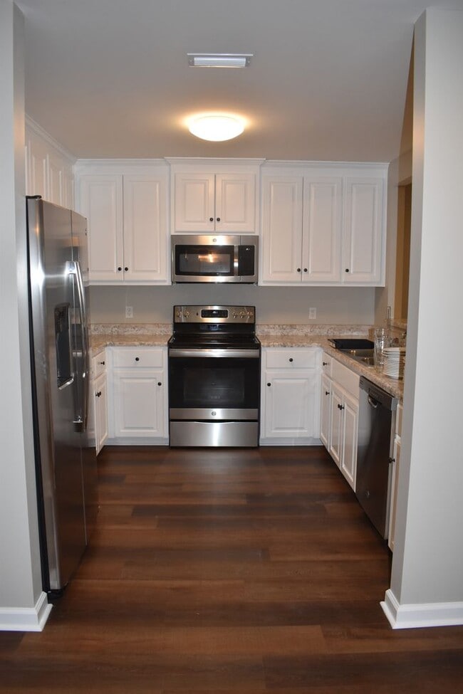 Building Photo - Woodland Park Townhomes, Enterprise,AL