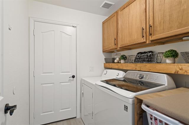 Building Photo - 772 Red Elm Ln