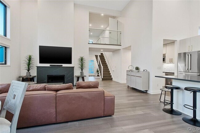 Building Photo - 131 Xavier Cir