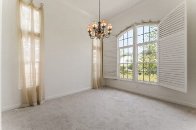 Building Photo - Luxurious, 5450 SqFt,  5 Ensuite Bedrooms ...