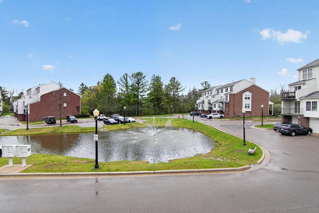 Building Photo - 1930 Lindsay Ln