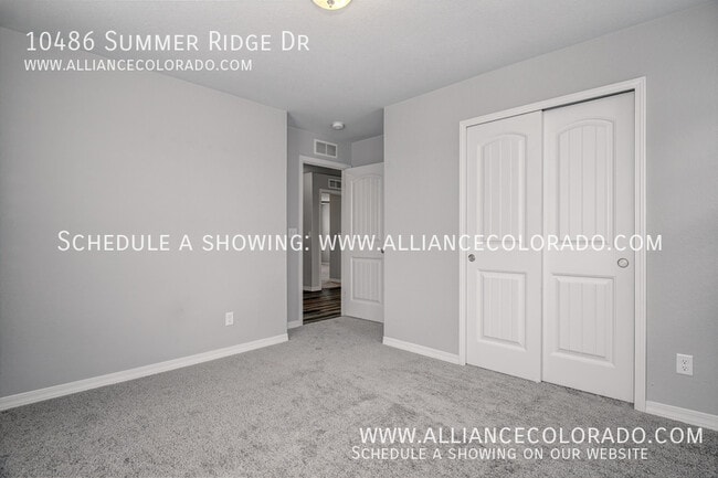 Building Photo - 10486 Summer Rdg Dr