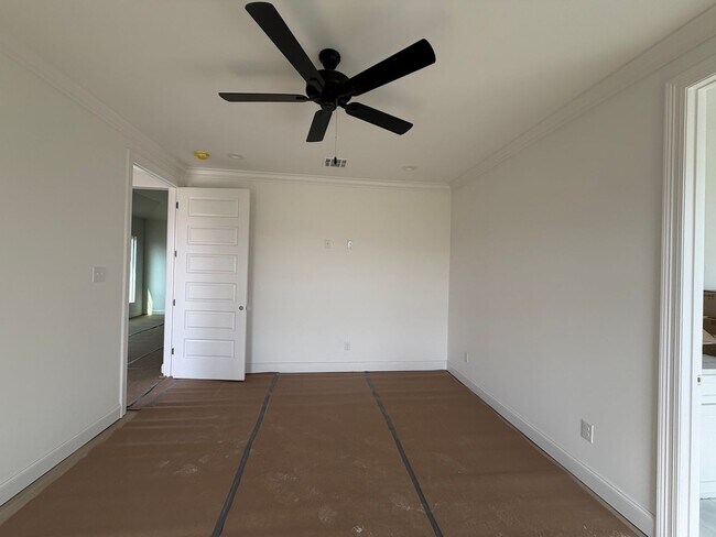 Building Photo - 203 Benson Grove