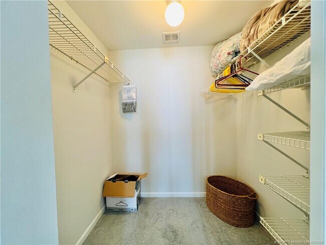 Building Photo - 10680 S Ocean Dr