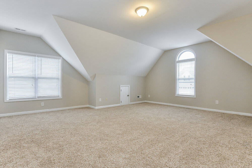 Building Photo - 1040 Bridlemine Dr
