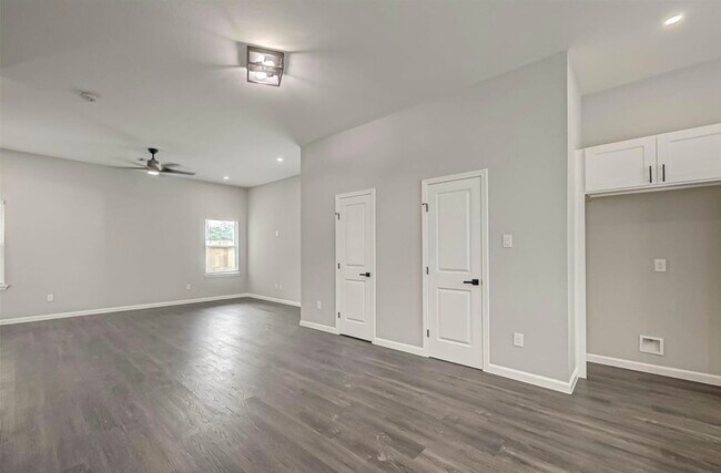 Building Photo - 7035 Goforth St