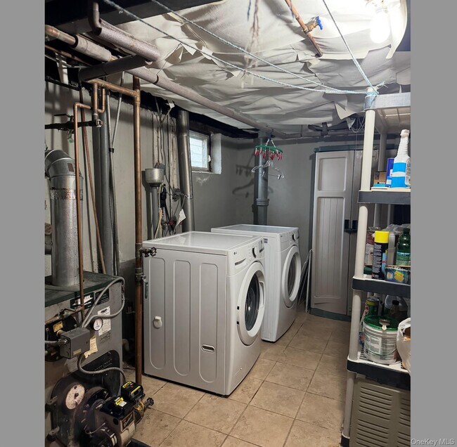 Building Photo - 31 Irving St