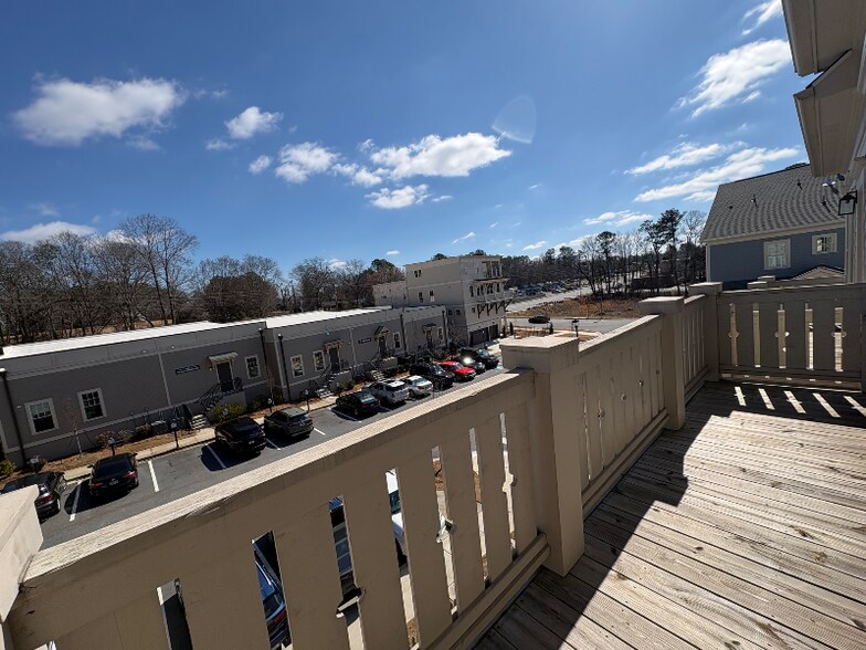 Building Photo - 1104 Thomas St