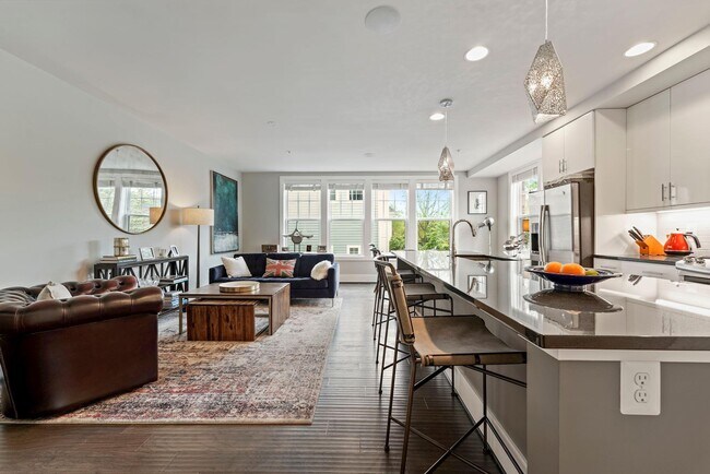 Building Photo - 783 Morton St NW