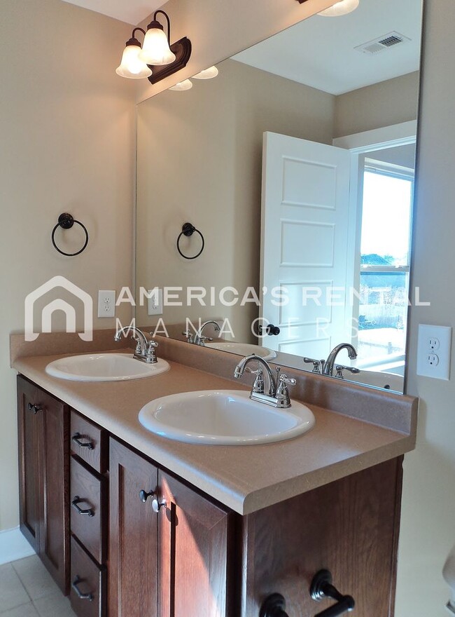 Building Photo - Home For Rent in Calera, AL!