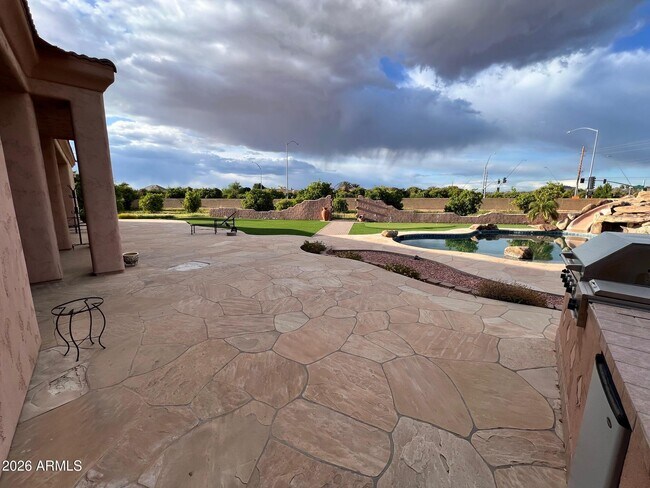 Building Photo - 3550 E June Cir